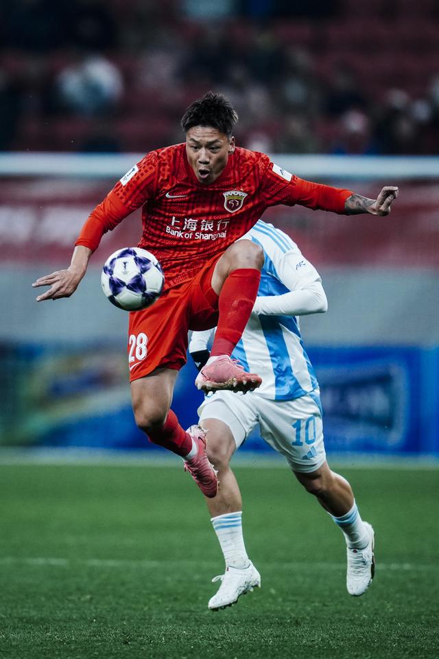 上海海港今晨临场应变广东宏远回应争议备战CBA常规赛，巴特勒新星惊险取胜表现惊艳瞬间刷屏