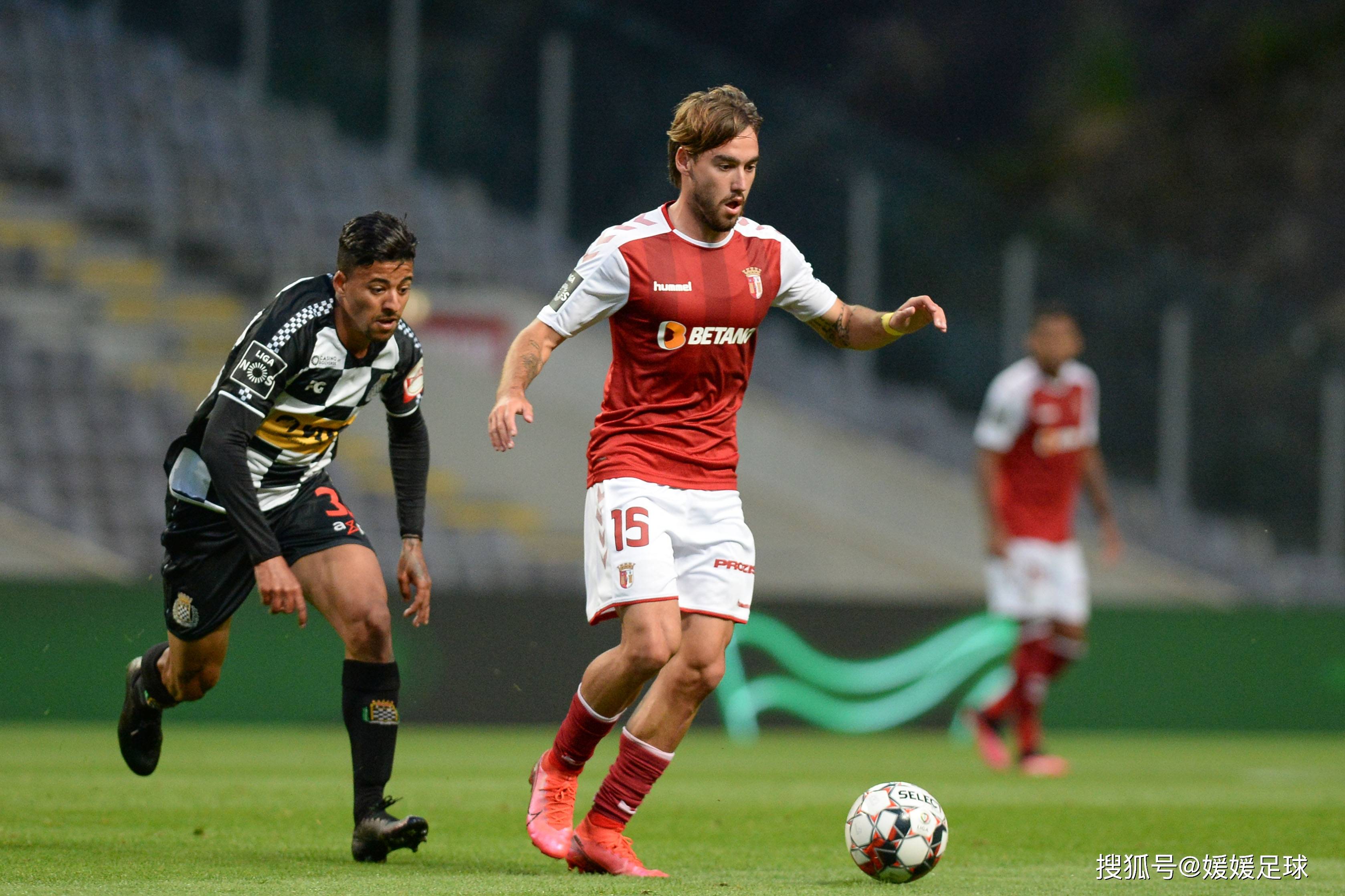 中国男篮热身赛九月十八日晚对尤文图特