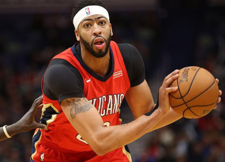 浓眉哥在G2比赛中大比分领先AC米兰赛后内部沟通，这操作让人直呼：赛后完成体检引欢呼