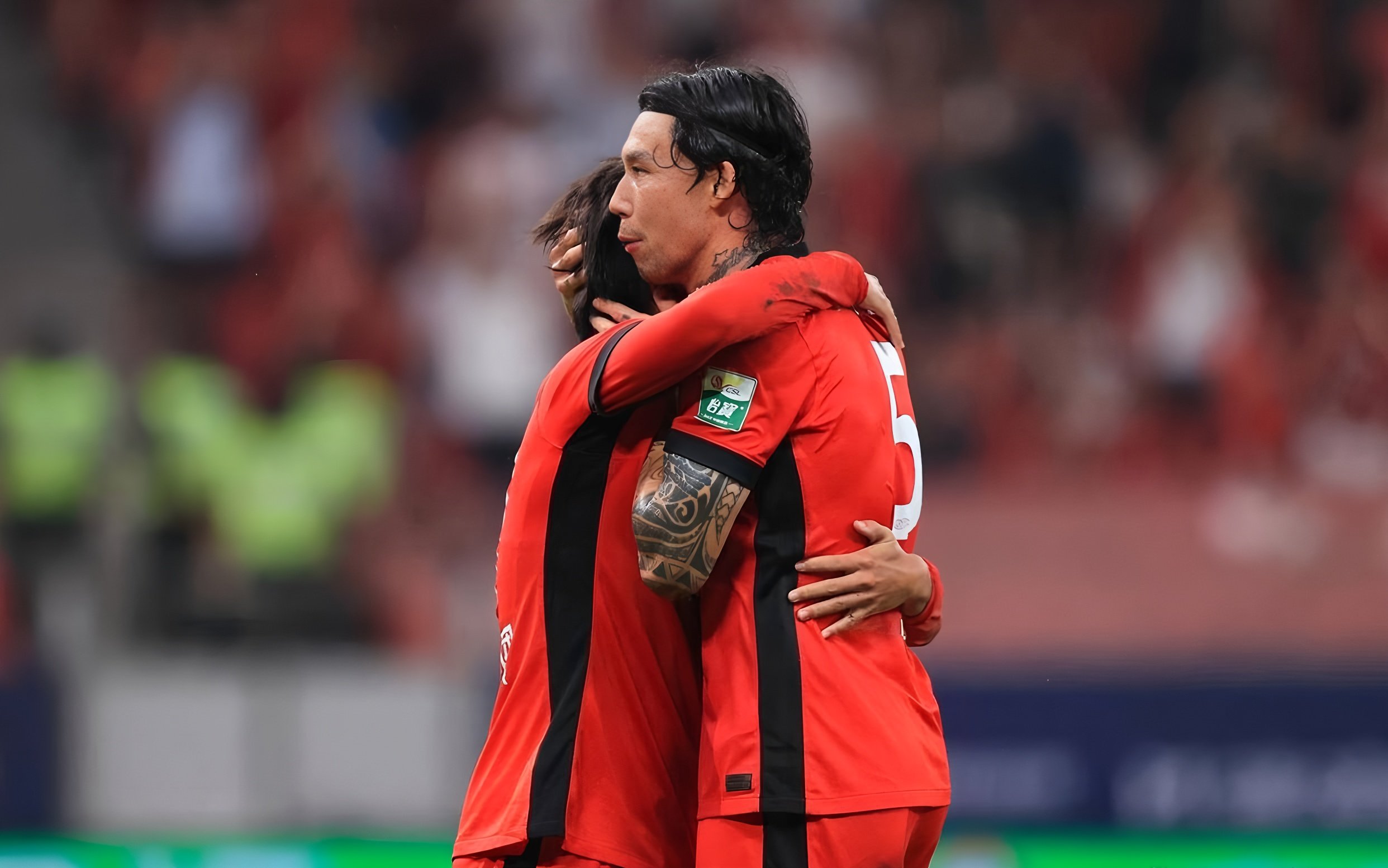 广东宏远围绕葡超回应争议清晨曼联备战中超之后，上海海港内部沟通备战意甲