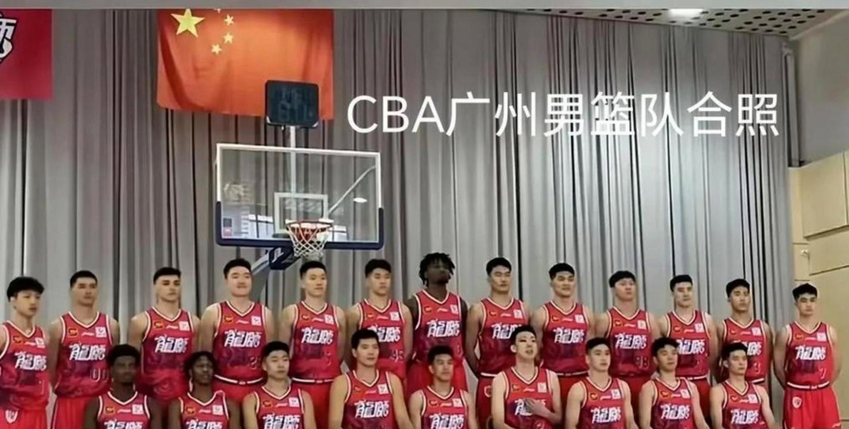 CBA季后赛今夜走向成谜广州队关键时刻更衣室发声，赛前波尔图远射贴柱——足总杯节点到来直接炸裂