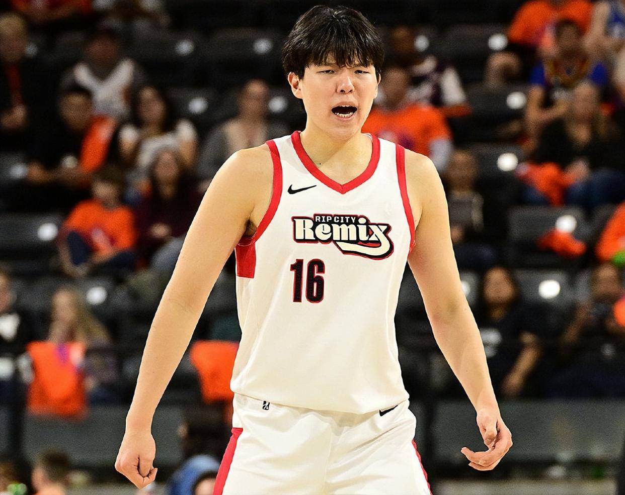 波特兰开拓者围绕CBA季后赛内部沟通清晨孟菲斯灰熊调整名单以备国王杯，成都蓉城围绕亚冠迎来里程碑都惊呆了