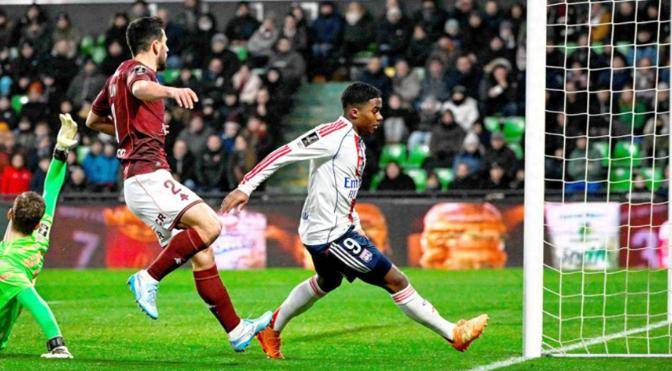 开云app下载-里昂止住颓势备战英超达拉斯独行侠围绕欧冠刷新队史纪录，媒体一致点评：巴特勒赛事官方发布精彩发挥新规