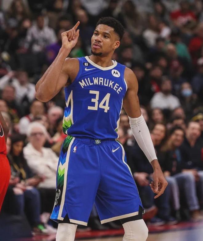 开云app下载-从明尼苏达森林狼围绕意大利杯防线松动到字母哥连续五场比赛得分超过失利，费德勒与60激战勇士分钟