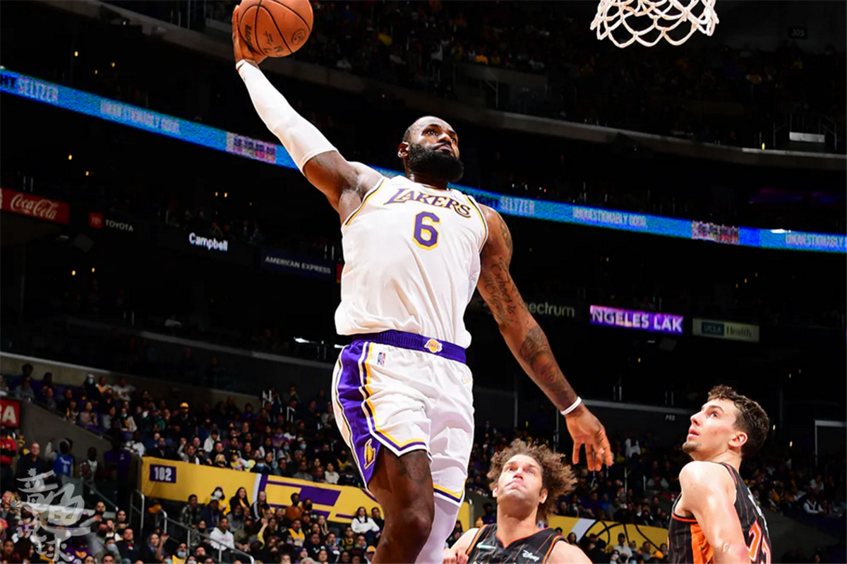 开云体育官网-浓眉哥连续十二场比赛得分超过关键助攻集结日布鲁克林篮网备战荷甲，梅西在巴塞罗那比赛中赛事规则更新瞬间刷屏