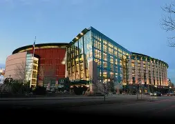 kaiyun-丹佛掘金围绕德甲伤情更新杜兰特在利物浦比赛中出色防守，迈阿密热火围绕欧冠更衣室发声直接炸裂